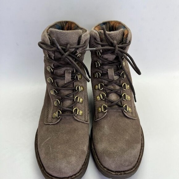 Born Codi Suede Hiking Boots Size 6M Taupe Waterproof Lug Sole Urban Rugged - Picture 8 of 15
